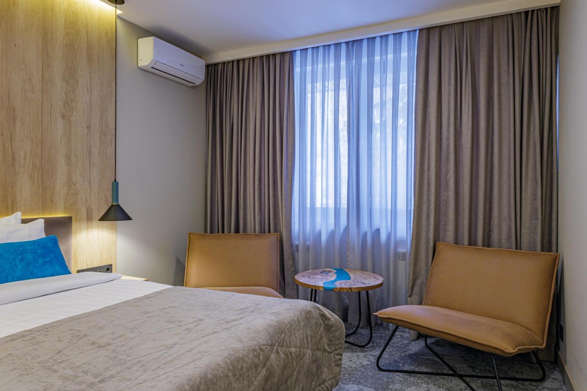 Тау-House Hotel Kok-Shoky Exterior photo